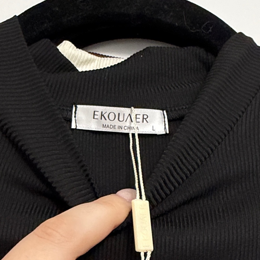 🆕 NWT 3 Pack Ekouaer Women's Ribbed Bodysuits - Black, Brown, Cream - Picture 3 of 9